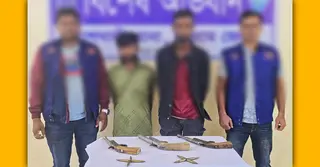 চট্টগ্রামে আগ্নেয়াস্ত্র-রাইফেলের গুলিসহ গ্রেপ্তার ২